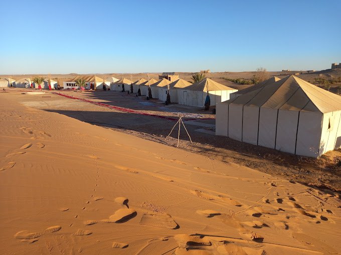 meteorites desert camp